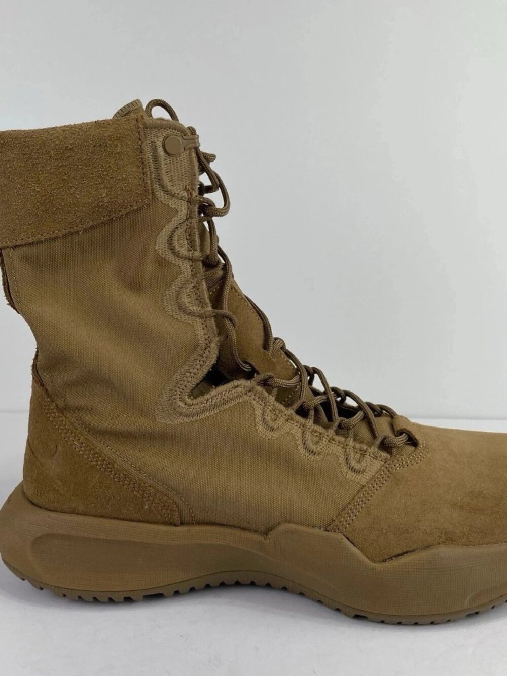 Nike SFB B2 Tactical Outdoor Boots Coyote Brown Men’s Size 10.5 FN3720-900